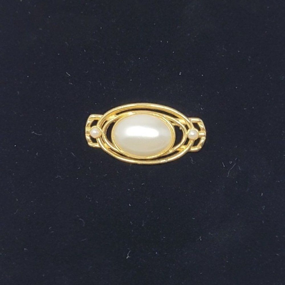 Retro Space Age Gold Tone Open Oval Faux Pearl Bezel Set Brooch Pin Pendant Glam